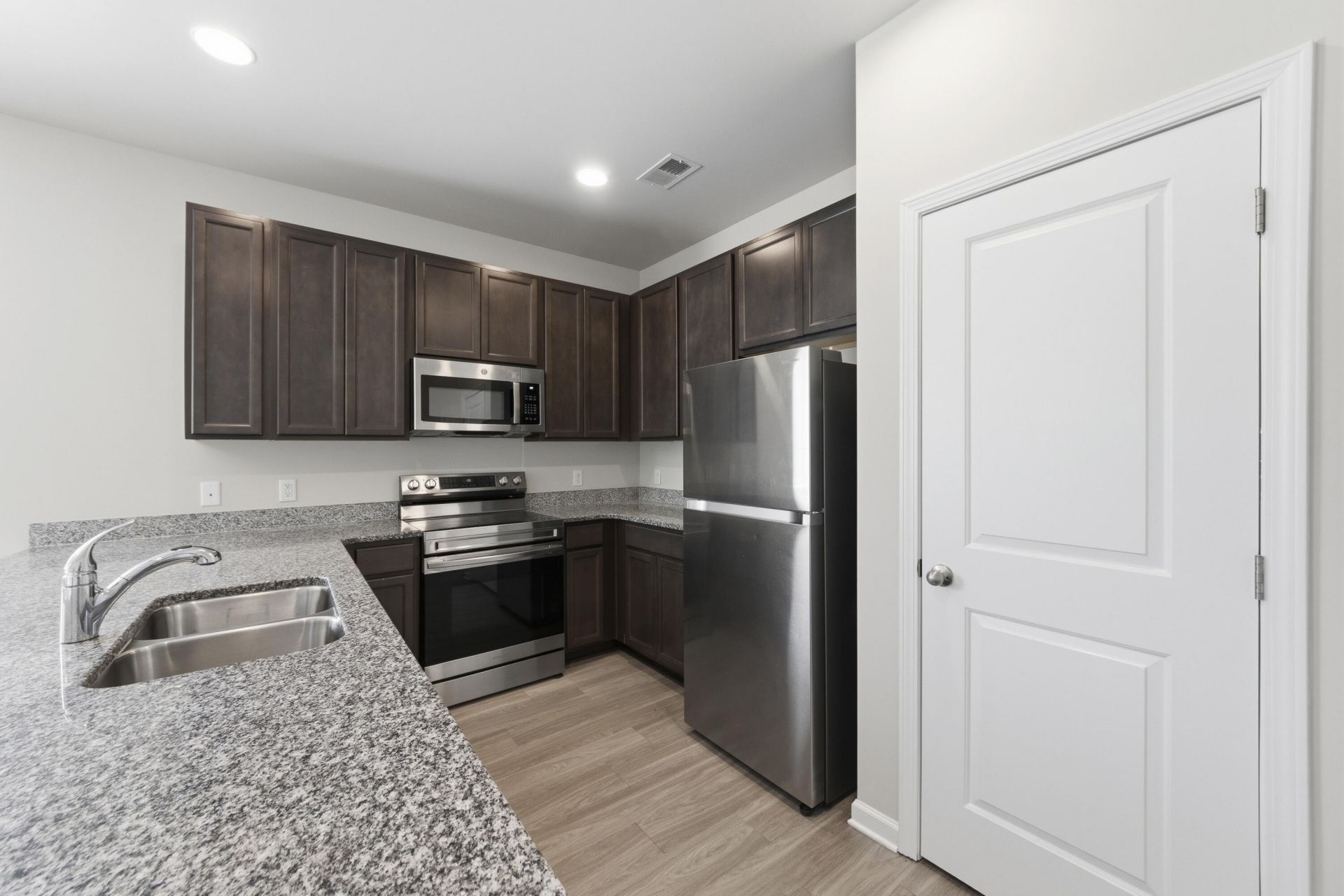 1330 Warrens Way Photo 13