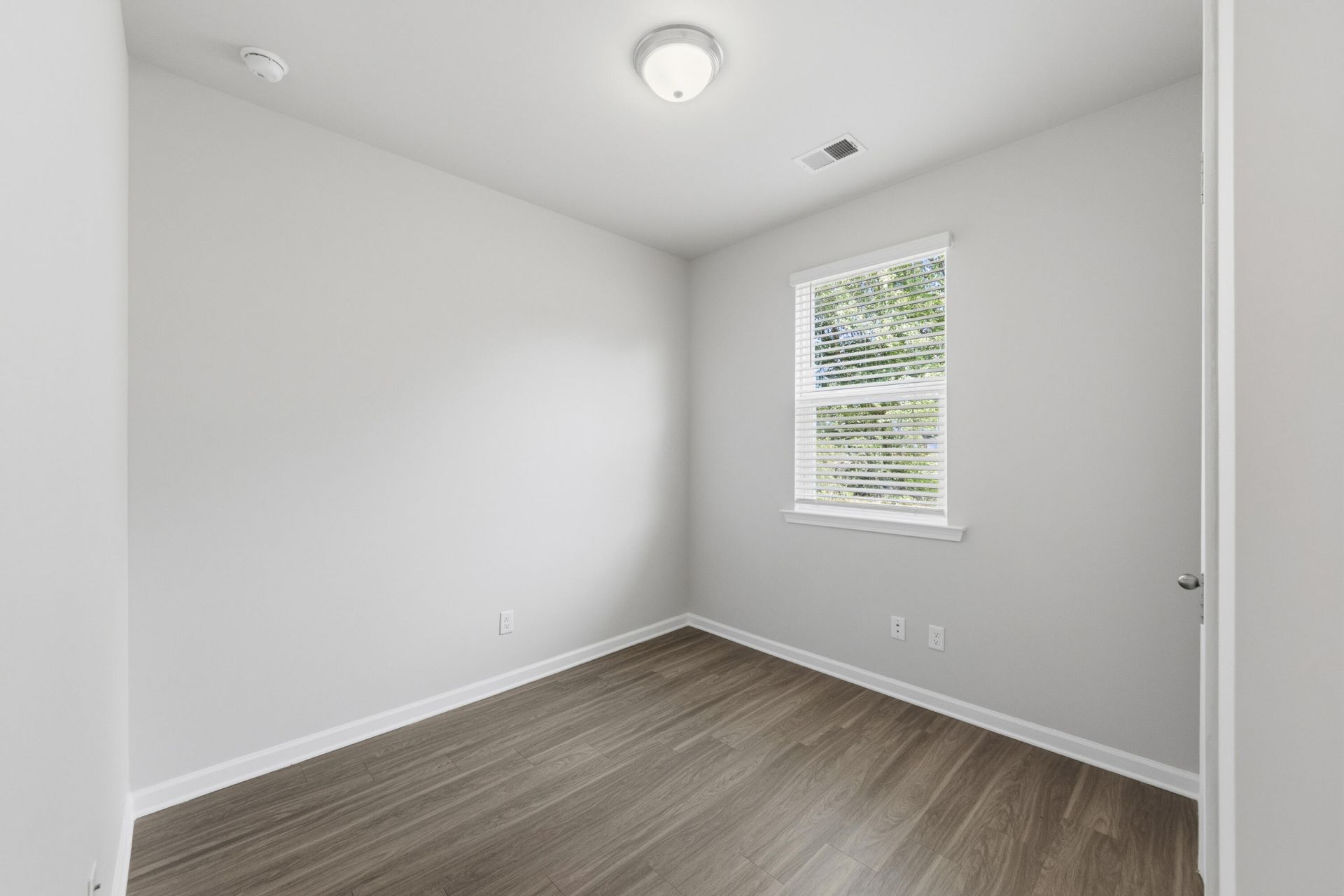 1330 Warrens Way Photo 17