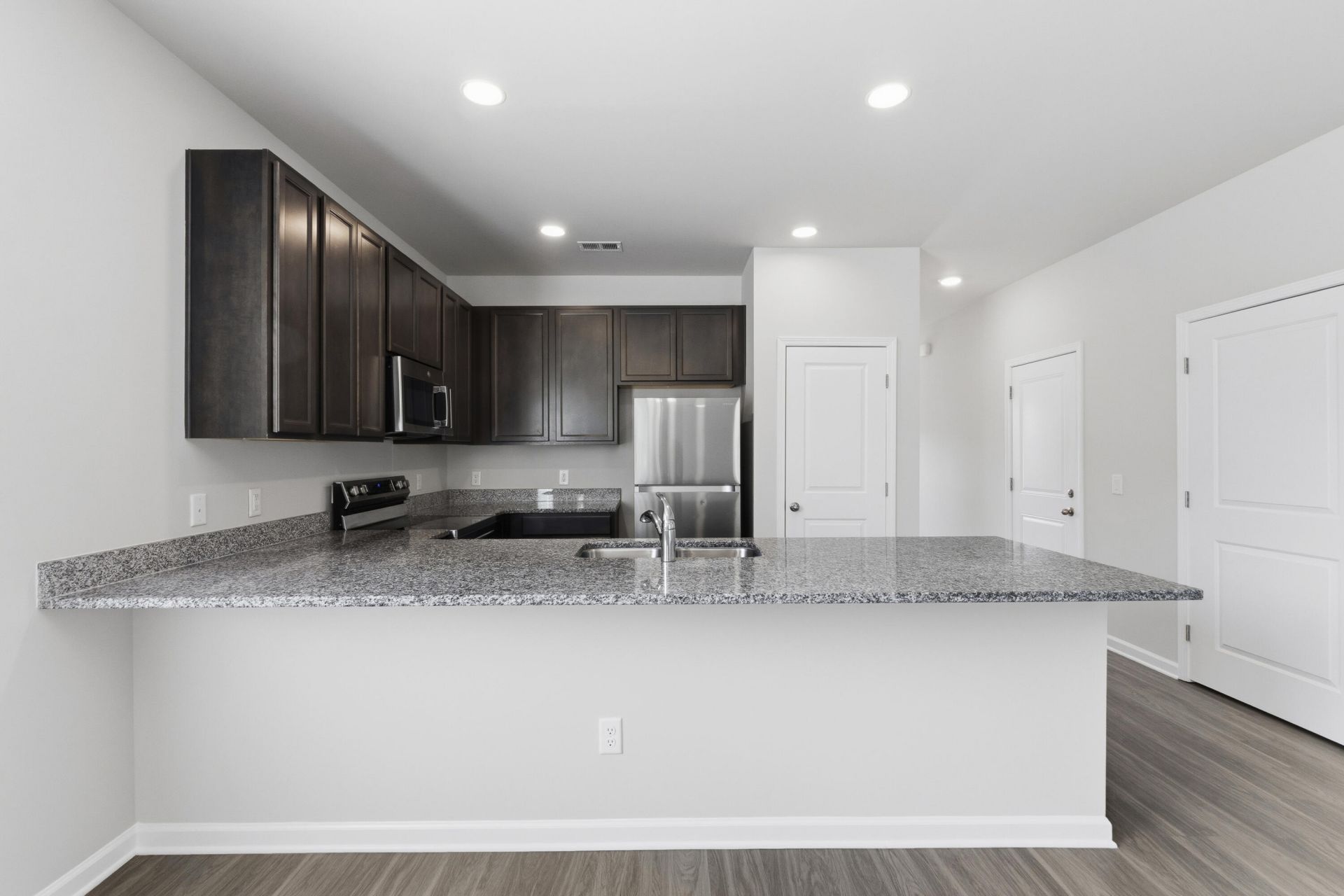 1330 Warrens Way Photo 8