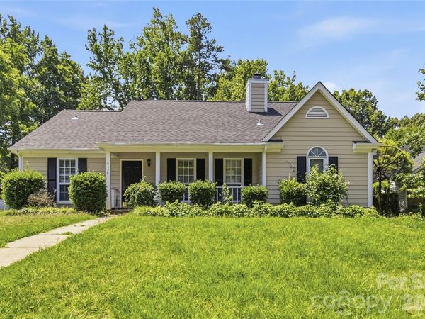 6136 Sunbridge Court, Charlotte, NC 28269