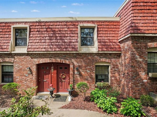 1232 Pennsbury Blvd, Pittsburgh, PA 15205