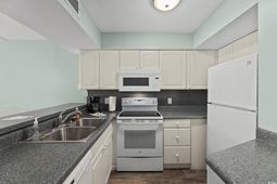9400 Shore Dr.  photo 4