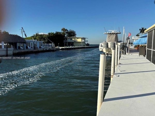 235 Anne Bonny Dr , Key Largo, FL 33034