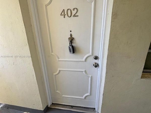3050 S Dixie Hwy , Unit 402, Miami, FL 33133