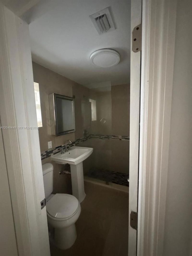 8990 NW 5th Ave , Unit 8990, El Portal, FL 33150 Photo