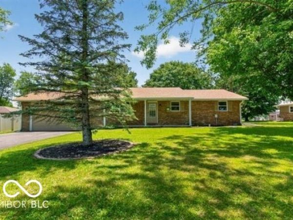 953 Radio Lane, New Castle, IN 47362