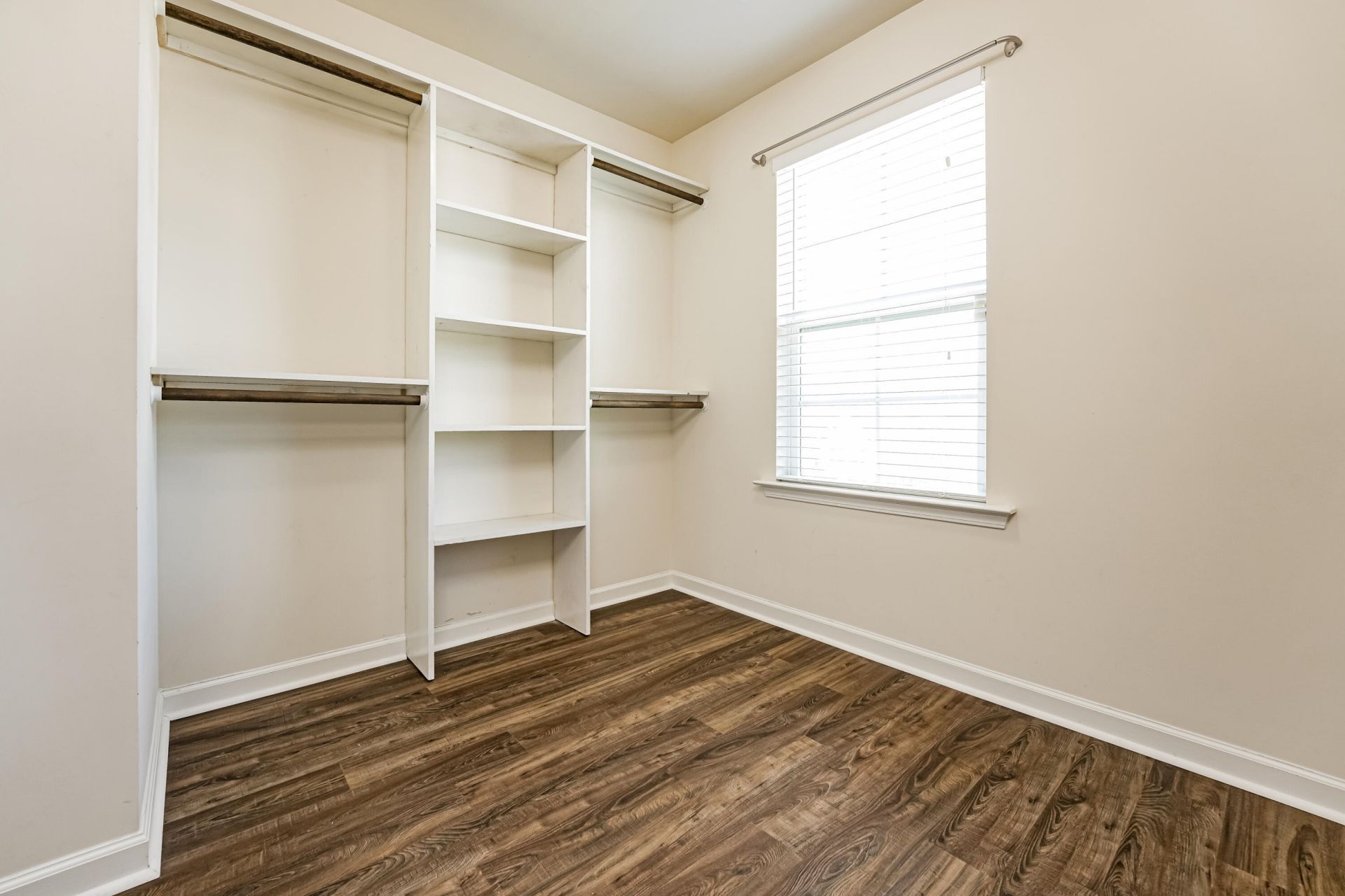 514 Adalina Drive Photo 9