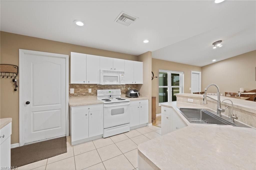 3005 Inez Ave S, Lehigh Acres, FL 33976 Photo