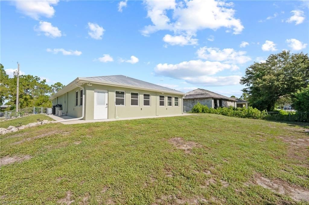 3005 Inez Ave S, Lehigh Acres, FL 33976 Photo