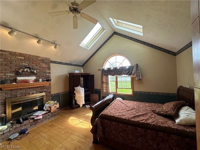 13576 Hale Road, Burton, OH 44021 Photo 11