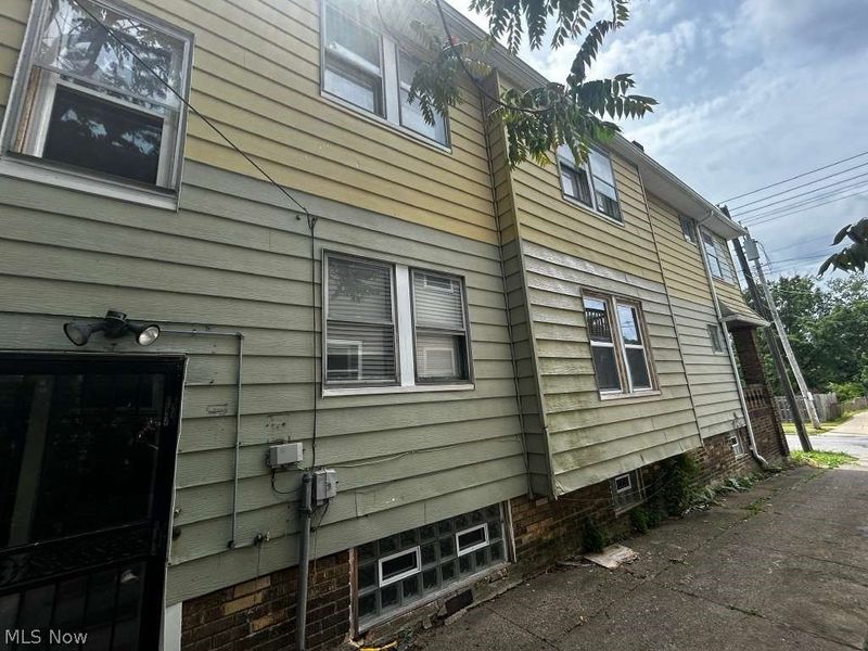 3963 E 123rd Street, Cleveland, OH 44105 Photo 3