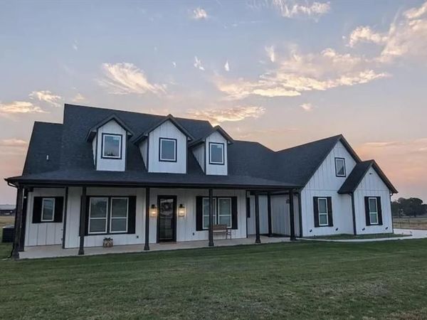 886 COUNTY ROAD 3341, Paradise, TX 76073