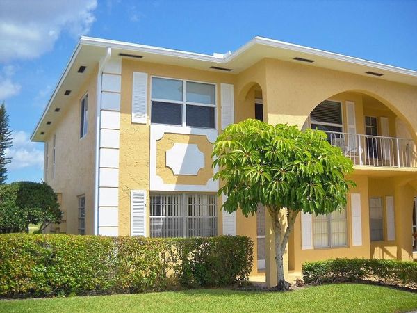 13757 Flora Place, Unit A, Delray Beach, FL 33484