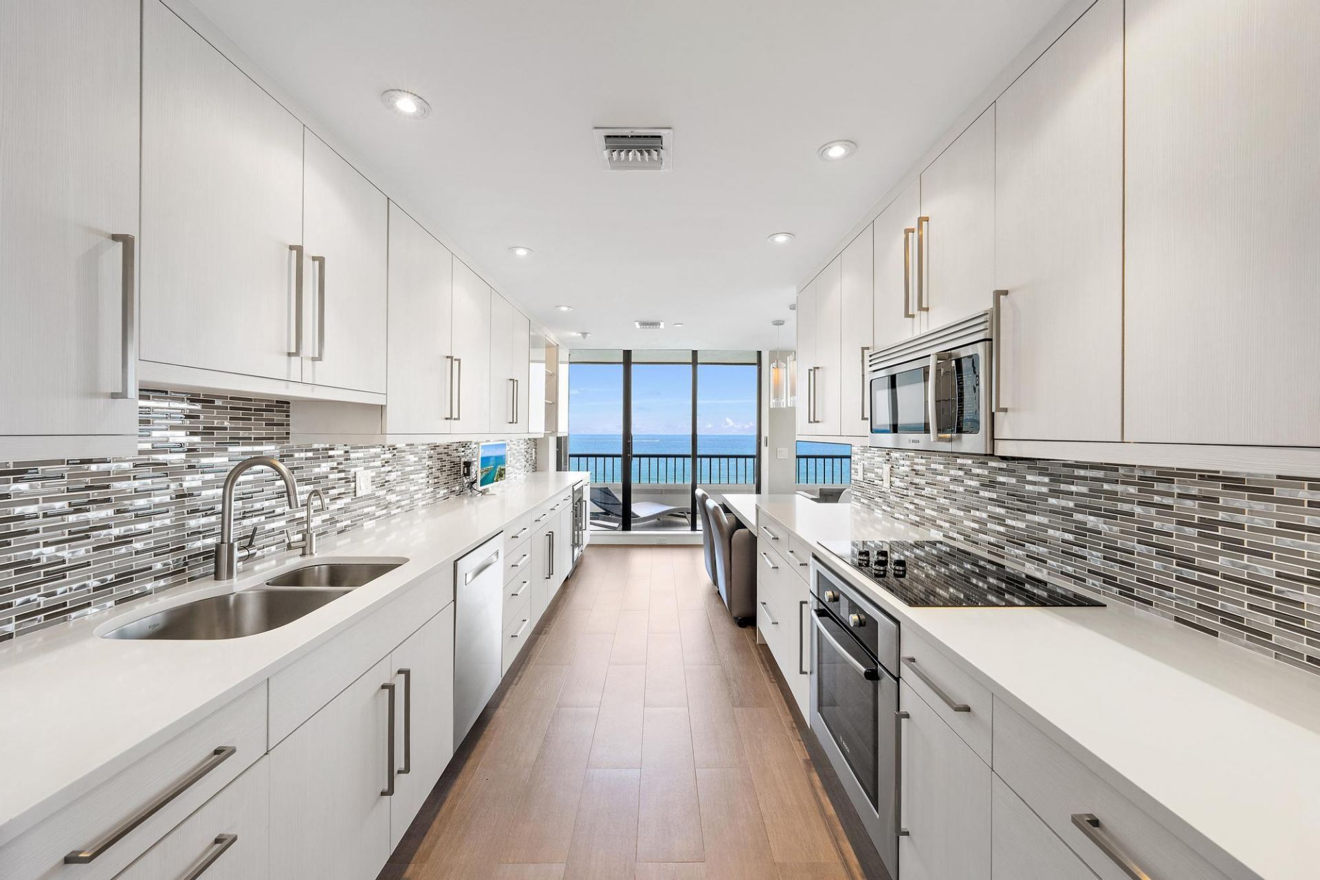 5250 N Ocean Drive, Unit 10s, Singer Island, FL 33404 Photo