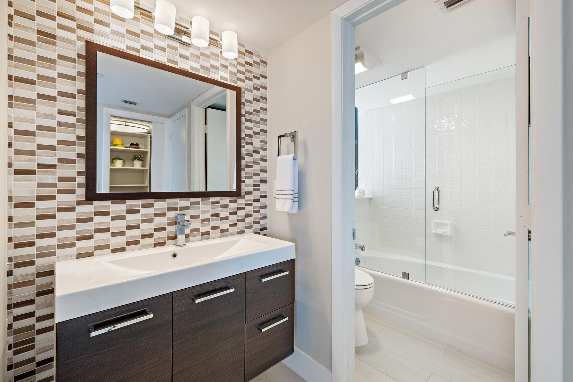 5250 N Ocean Drive, Unit 10s, Singer Island, FL 33404 Photo