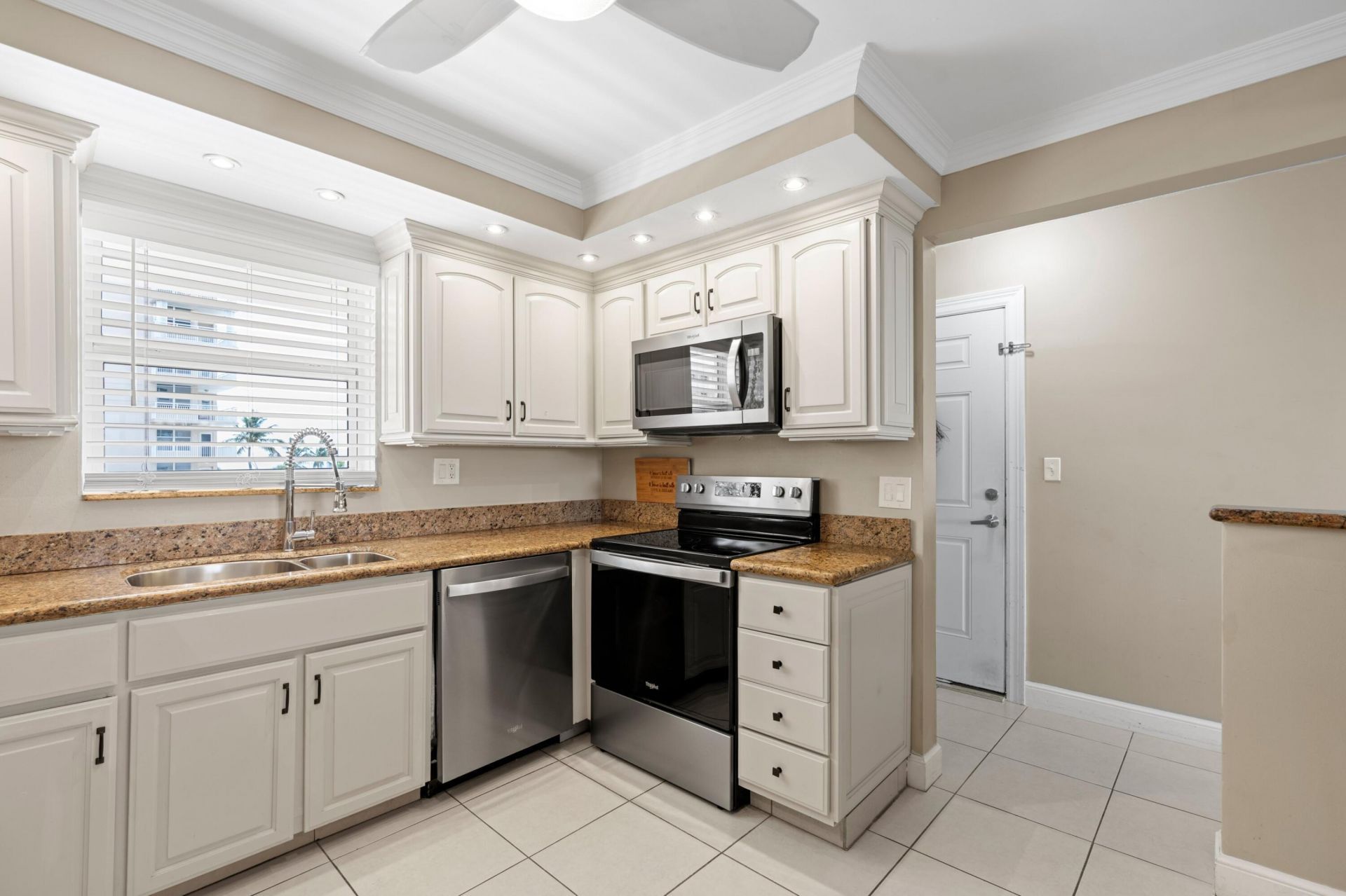 1050 Hillsboro Mile, Unit 403w, Hillsboro Beach, FL 33062 Photo