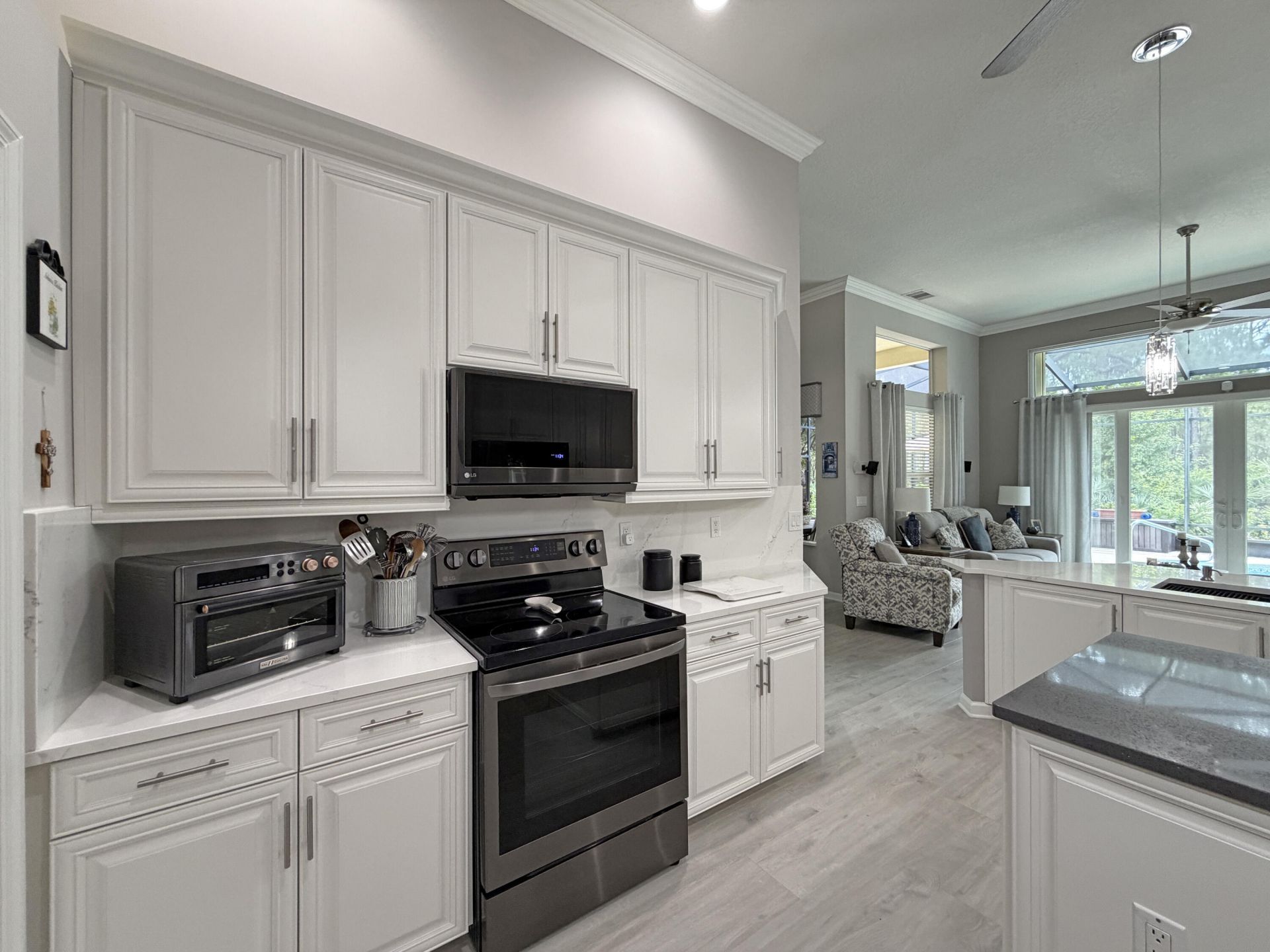 728 SW Lake Charles Circle, Port Saint Lucie, FL 34986 Photo