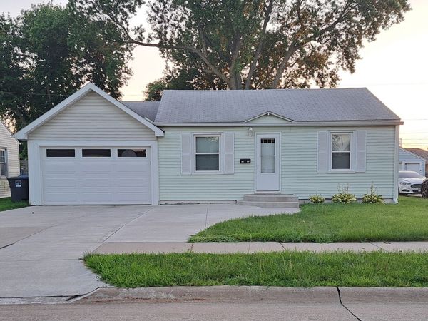 2315 48th Street, Moline, IL 61265