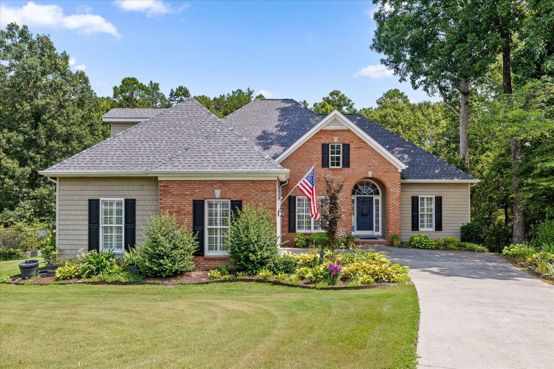 3245 Leona Drive, Rocky Face, GA 30740 Main Photo