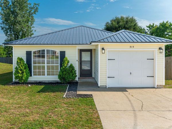 315 Apple Drive, Crestview, FL 32536
