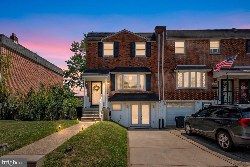 12767 Dunks Ferry Road, Philadelphia, PA 19154 Main Photo
