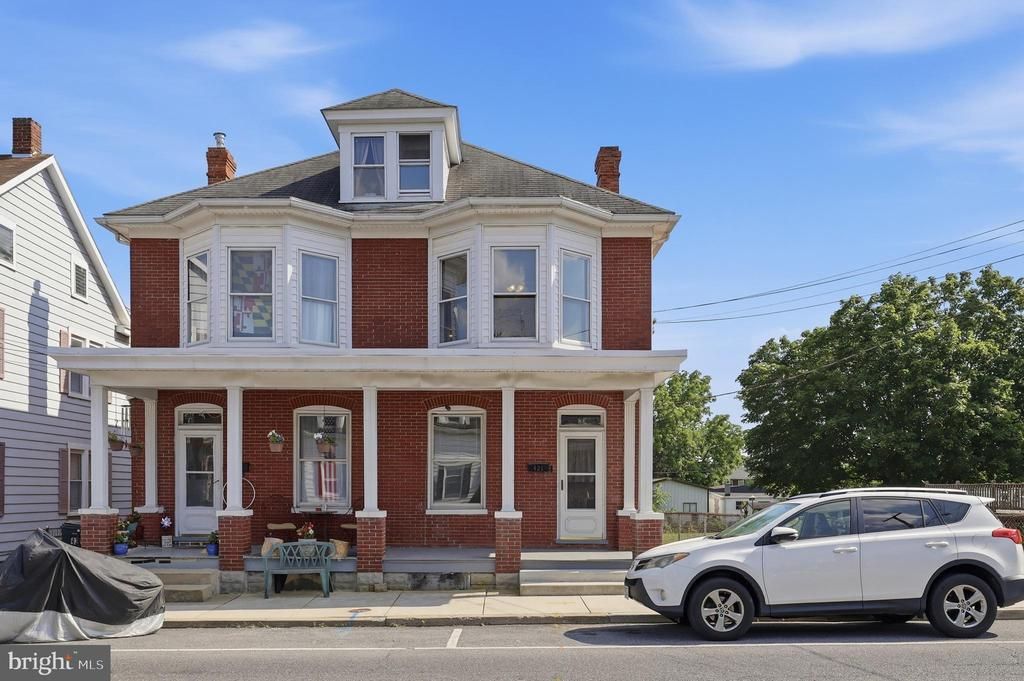 421 Jefferson Street, Hagerstown, MD 21740 Main Photo