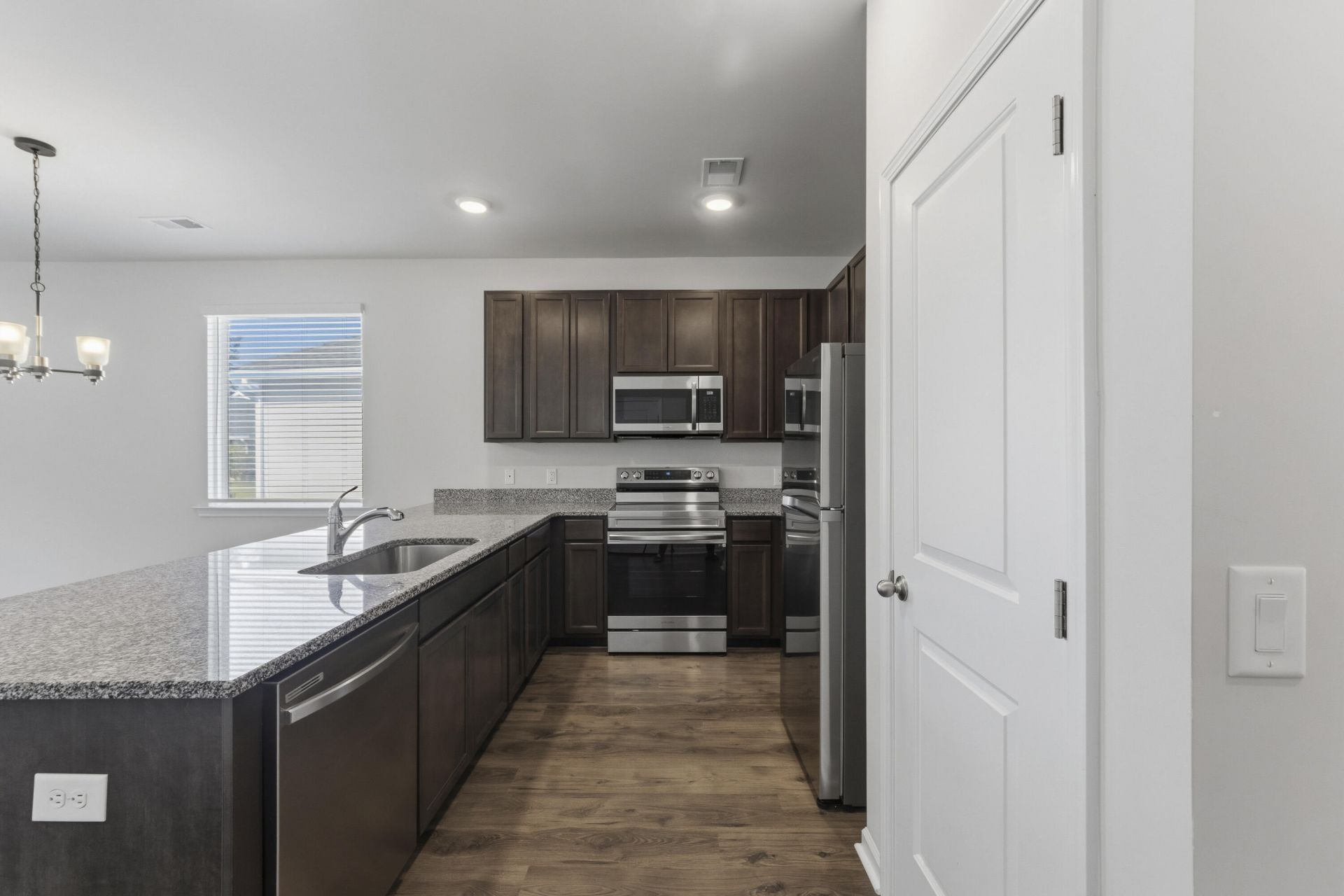 1307 Warrens Way Photo 10
