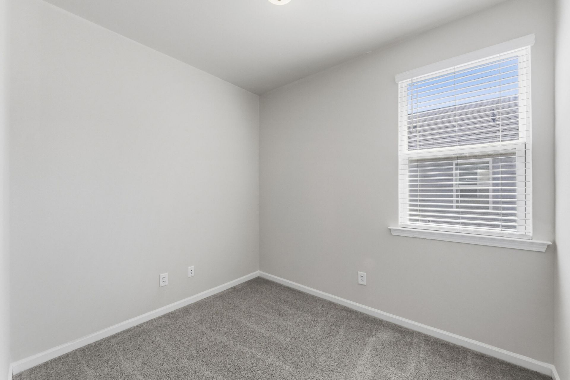 1307 Warrens Way Photo 14