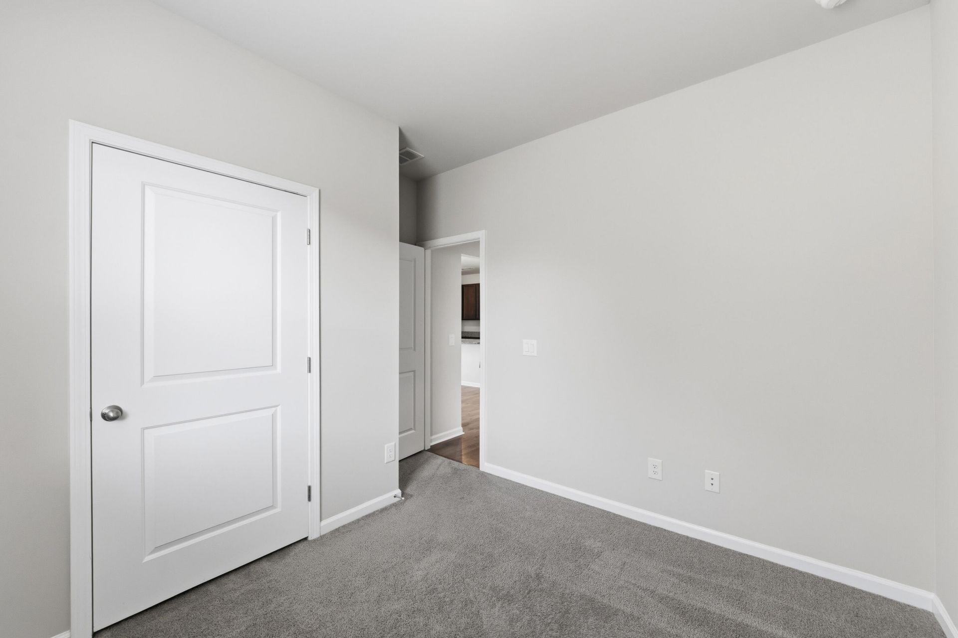 1307 Warrens Way Photo 15