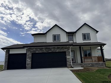 19971 Cinnamon Street, Gretna, NE 68135