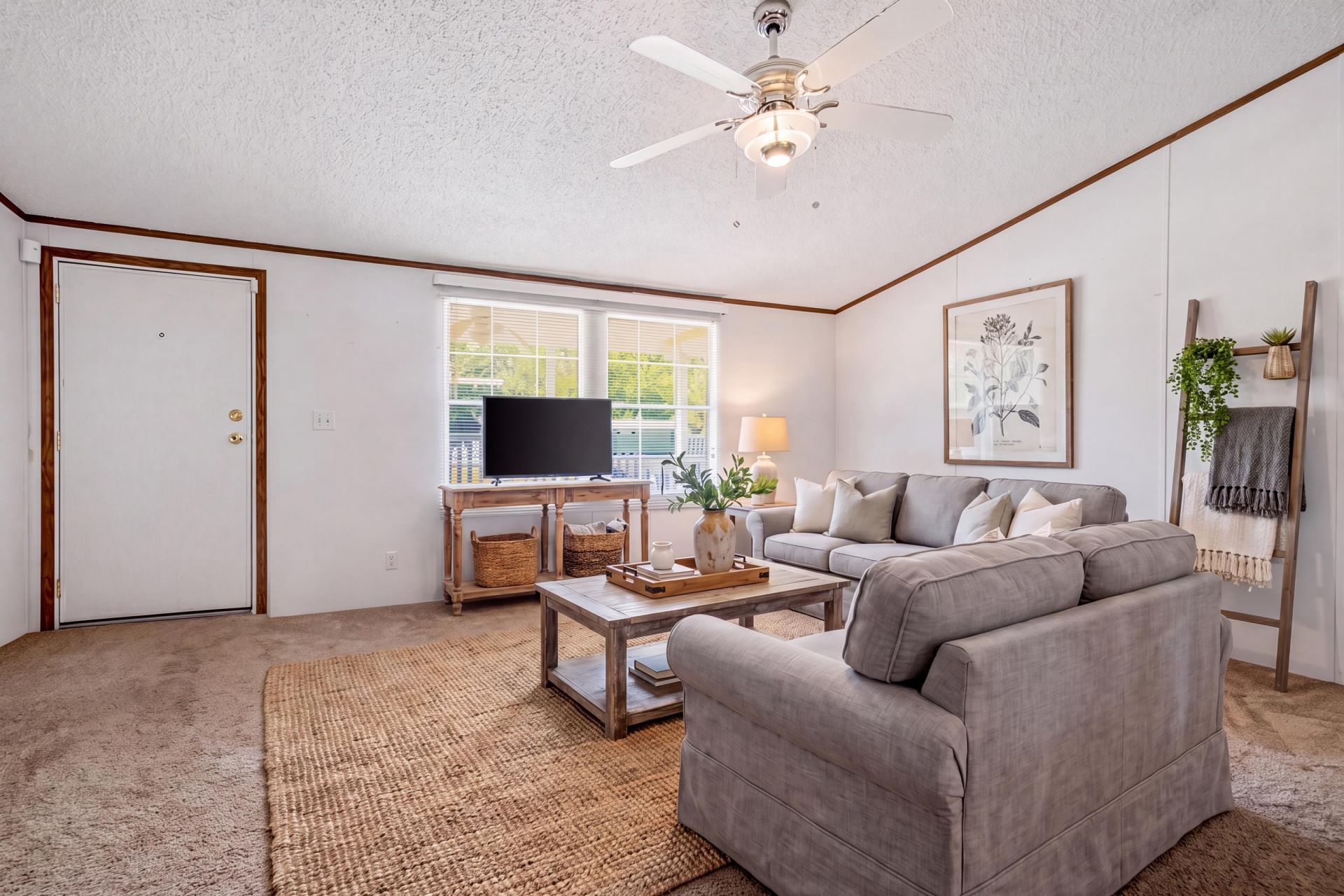 2821 Partridge Ln.  Photo 6