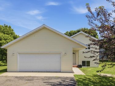 301 Lakeview Drive, Lake Park, MN 56554