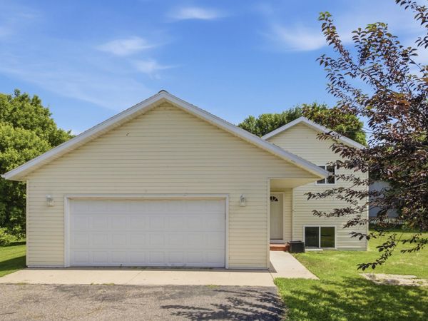 301 Lakeview Drive, Lake Park, MN 56554