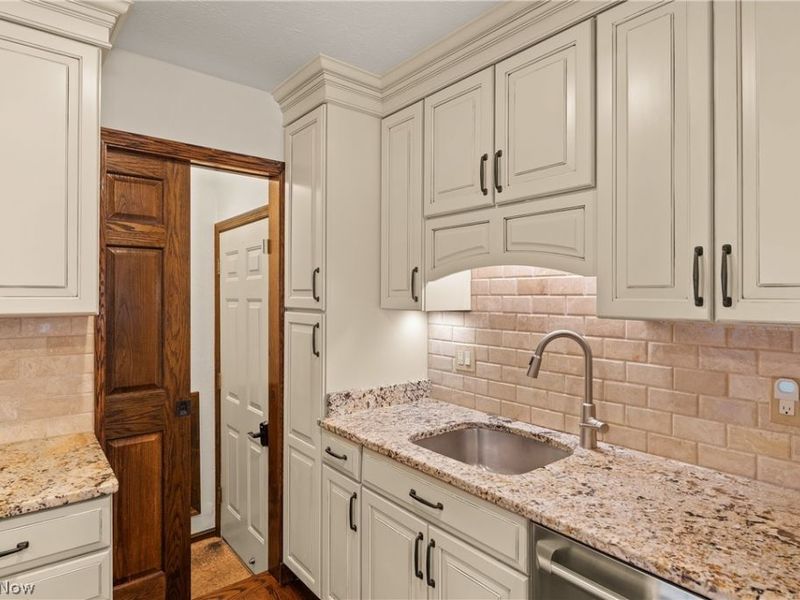 13901 Franklyn Boulevard, Brook Park, OH 44142 Photo 15