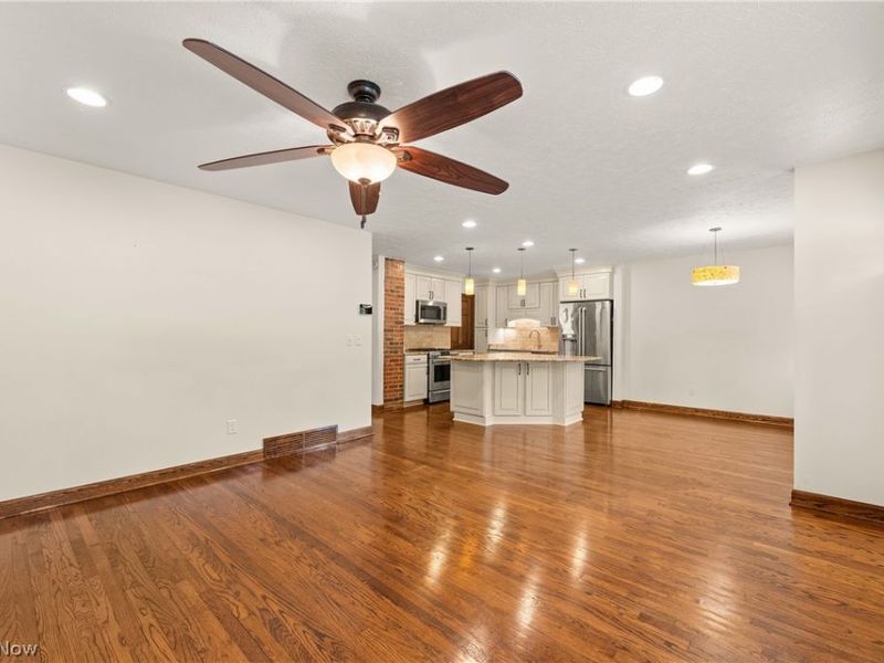 13901 Franklyn Boulevard, Brook Park, OH 44142 Photo 6