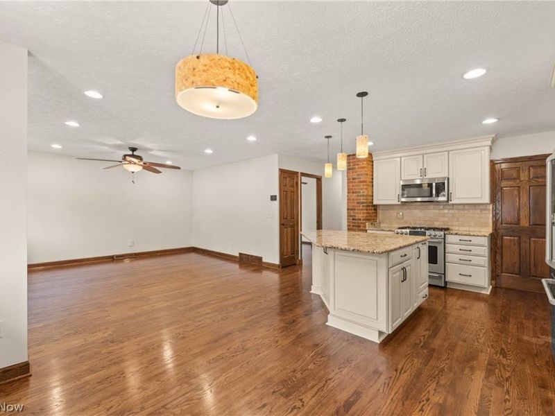 13901 Franklyn Boulevard, Brook Park, OH 44142 Photo 8