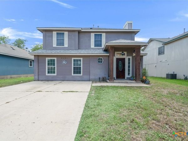 2601 Highcloud Drive, Lockhart, TX 78644