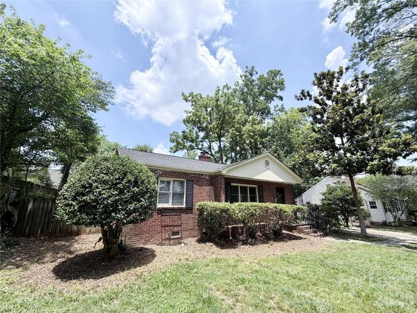 3120 Cambridge Road, Charlotte, NC 28209