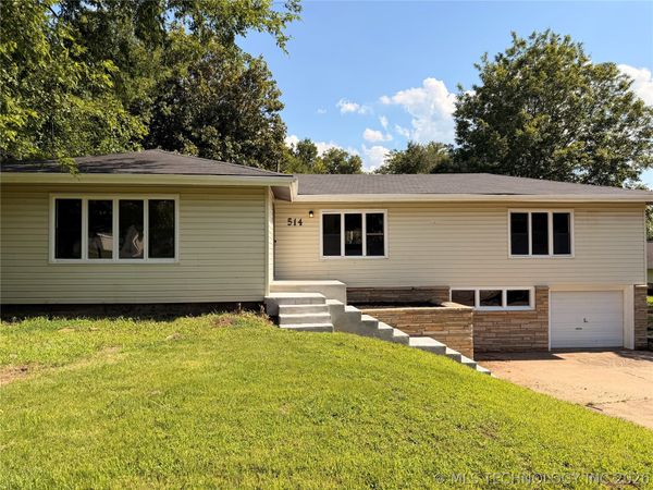 514 W Wichita Avenue , Cleveland, OK 74020