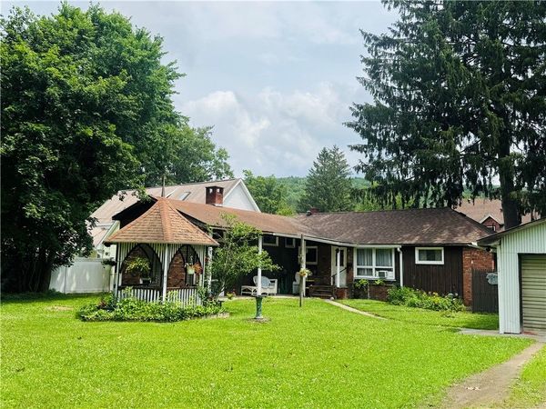 10 Jefferson Avenue , Oneonta, NY 13820