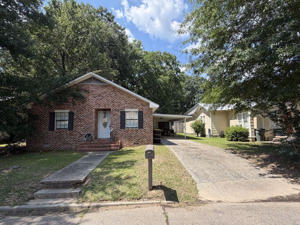 909 Porter St., Columbia, MS 39429