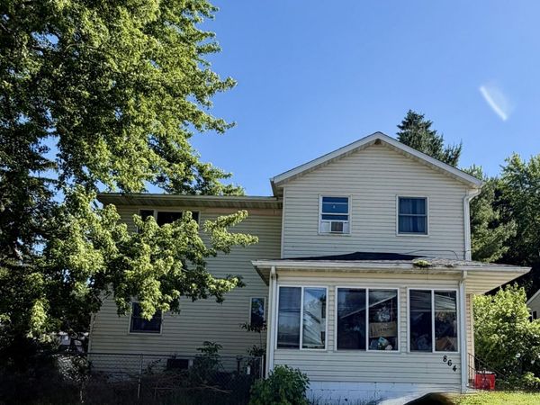 864 Fountain St, Fountain City, WI 54629