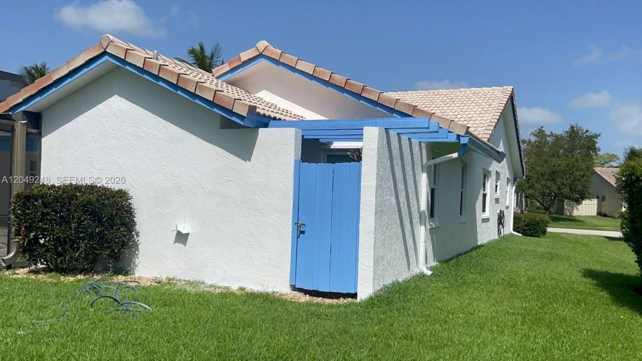 7824 Sunflower Dr, Margate, FL 33063 Photo
