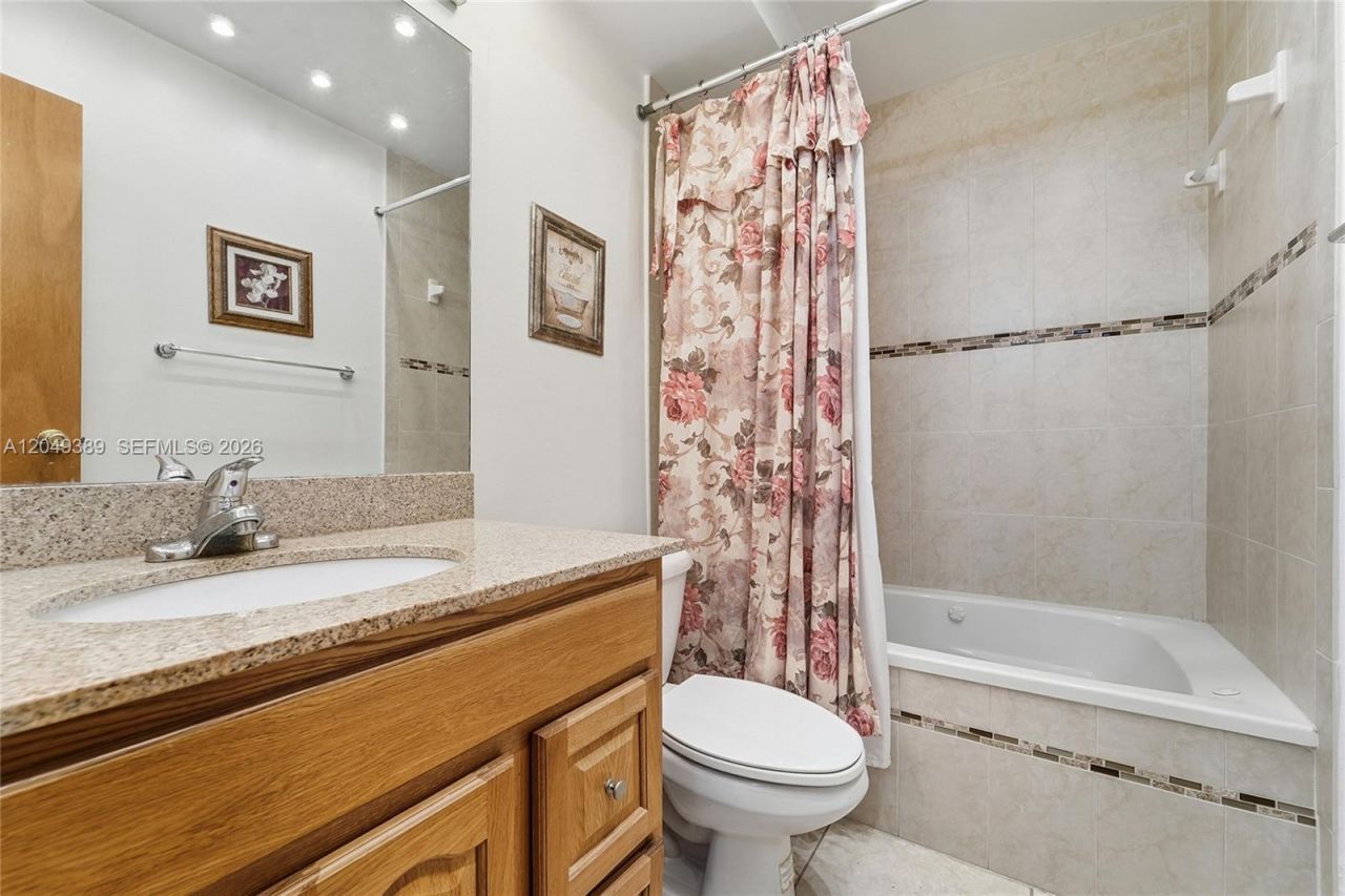 2871 Somerset Dr , Unit 103, Lauderdale Lakes, FL 33311 Photo