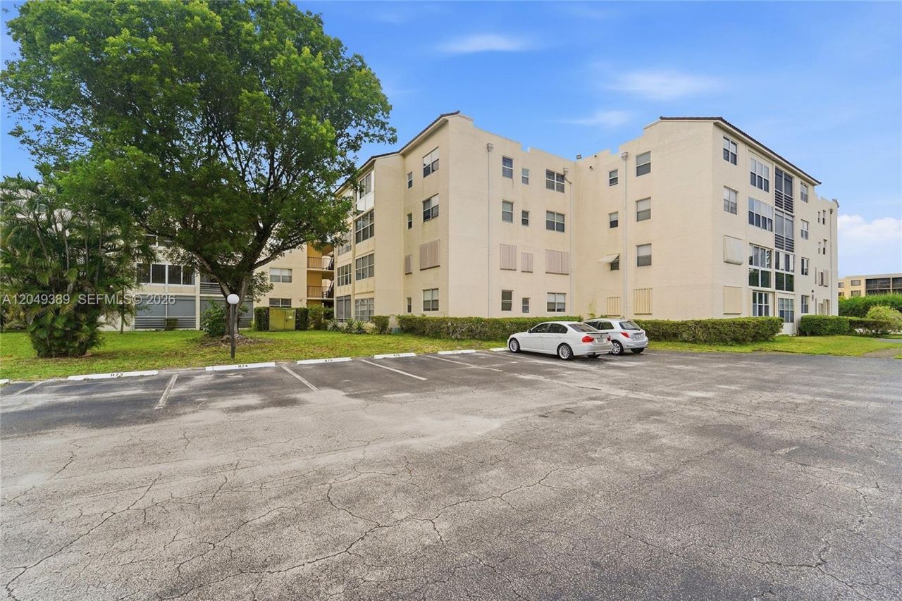 2871 Somerset Dr , Unit 103, Lauderdale Lakes, FL 33311 Photo