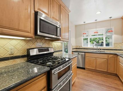 889 54th St, Sacramento, CA 95819 Photo