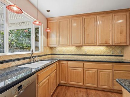 889 54th St, Sacramento, CA 95819 Photo