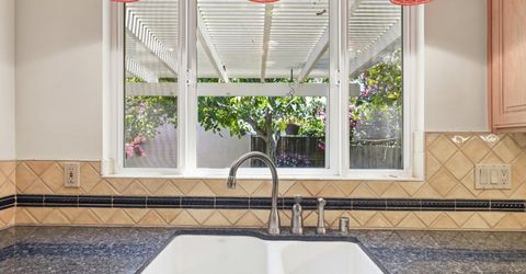 889 54th St, Sacramento, CA 95819 Photo