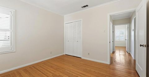 889 54th St, Sacramento, CA 95819 Photo