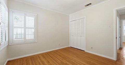 889 54th St, Sacramento, CA 95819 Photo